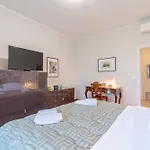 Santa Rita Functional Flat With Balcony